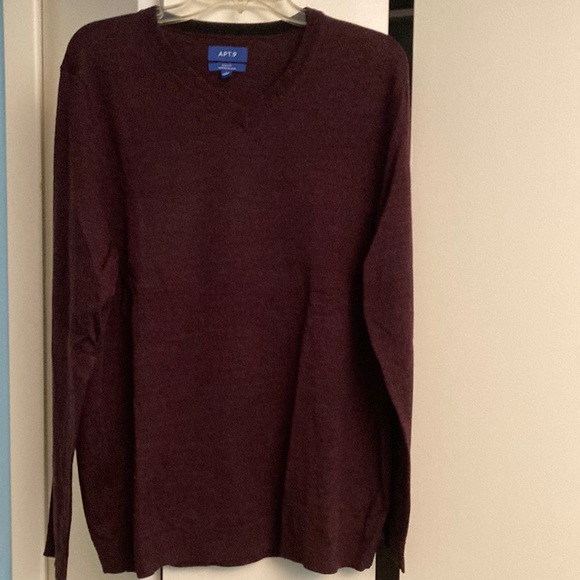 Apt. 9 Slim Fit Men B Neck Sweater size Large Merino Blend Burgundy Color - Picture 1 of 6